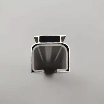 Dobra cena. Bezszumowa aluminiowa szyna kurtynowa o grubości 1,2 mm i grubości 28 * 23 mm z kołami w Internecie